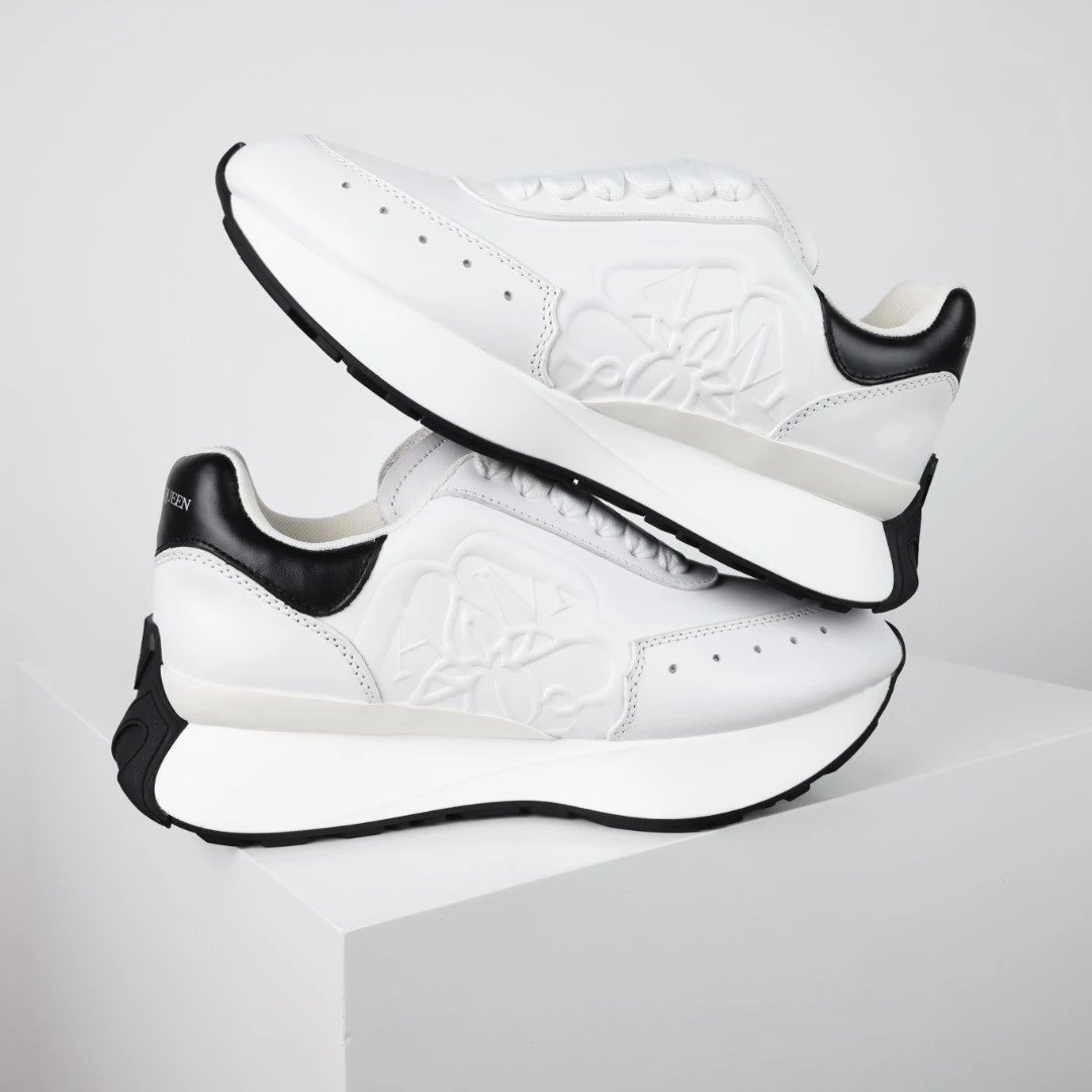 Alexander McQueen Sneakers Sprint Runner — White and black tail