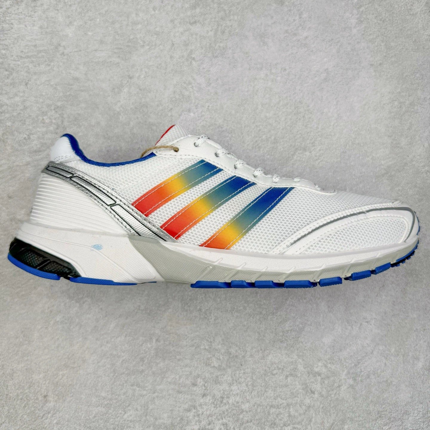 Adidas Sneakers Low-Top Mesh Three-Stripe — White and blue