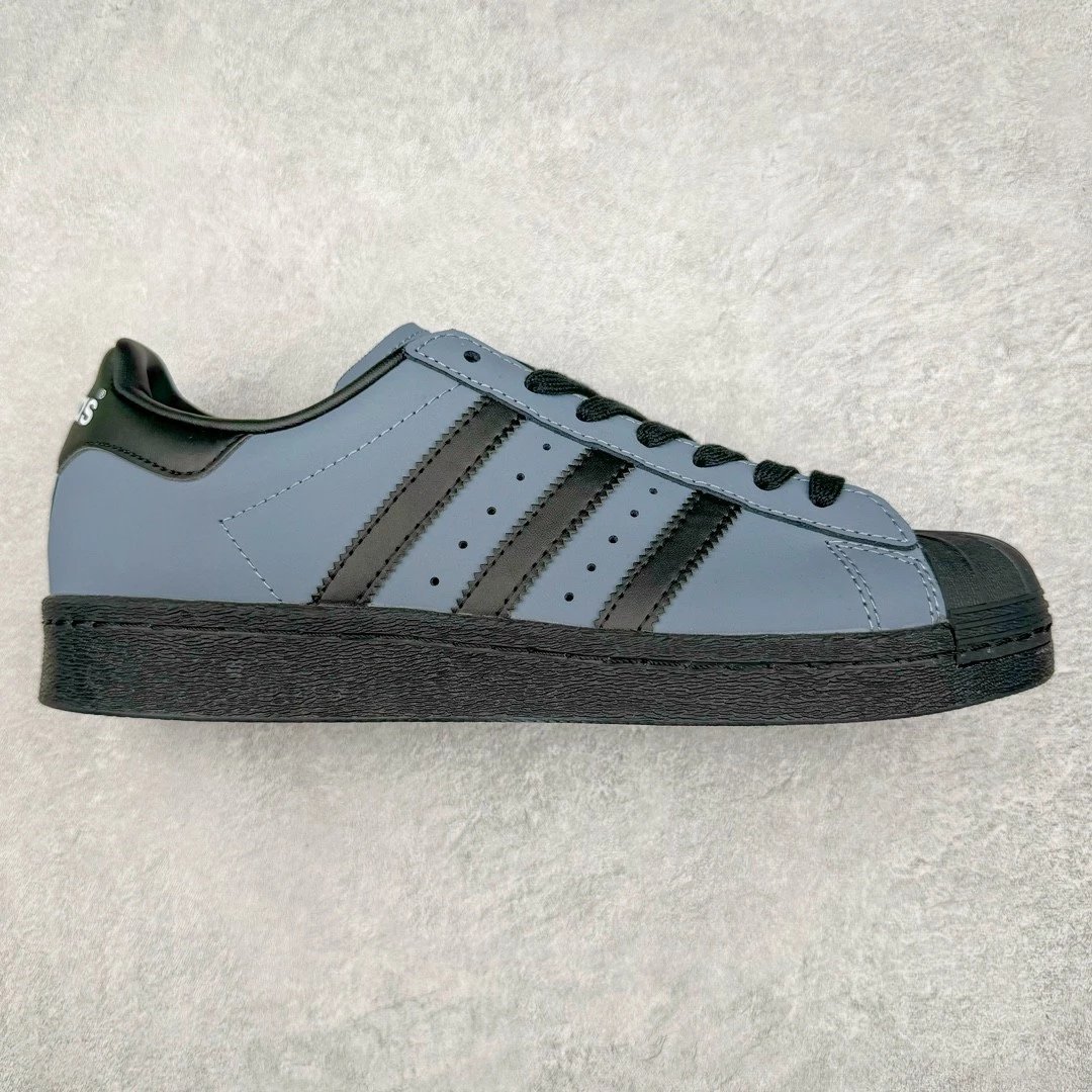 adidas Sneakers Superstar Shell Toe — Black and blue