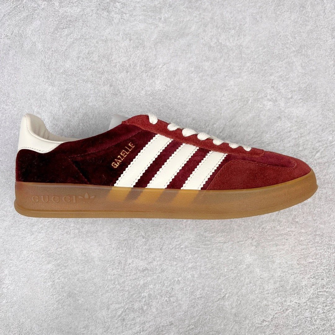 Gucci Sneakers Adidas x Gazelle — red and white tail