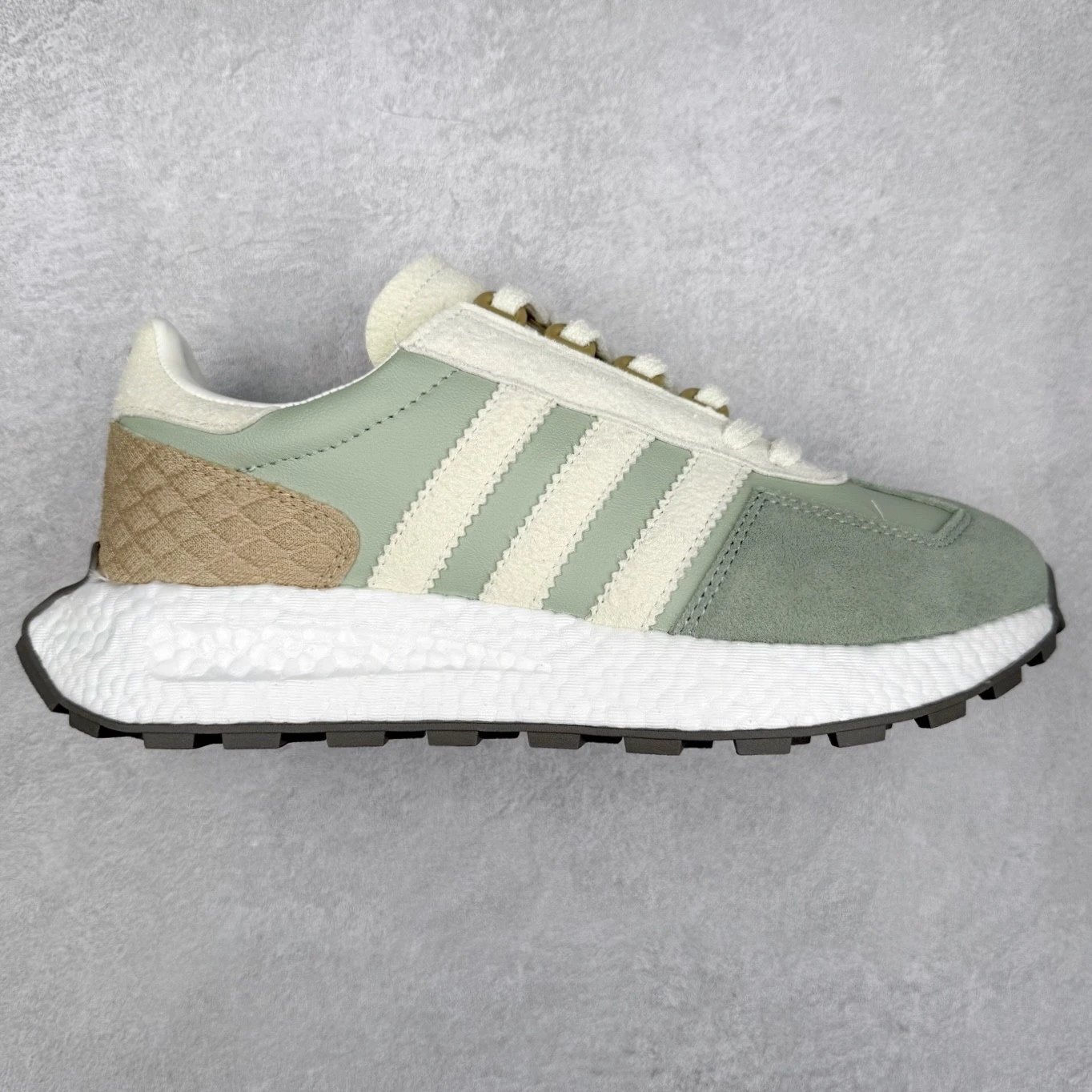 Adidas Sneakers Retropy E5 — Rice green brown