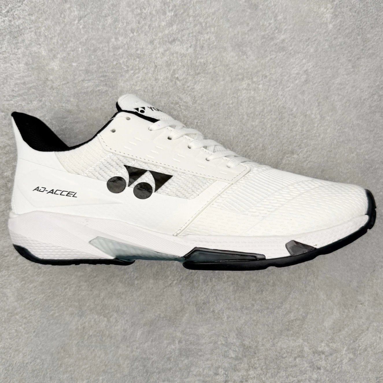 Yonex Sneakers AD-ACCEL low-top tennis shoes — Black and white