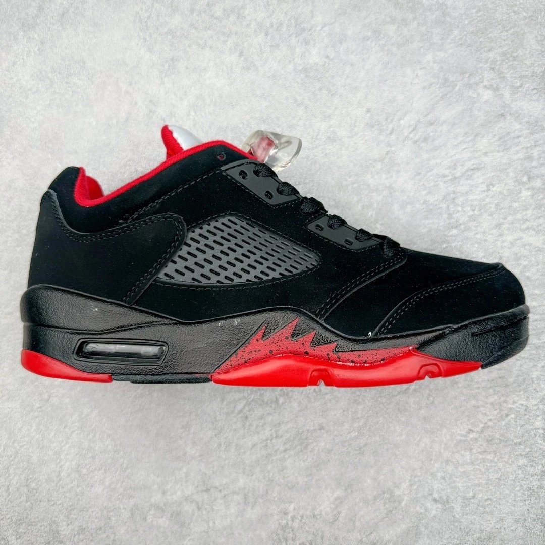 Unbranded Sneakers AJ 5 Low — Black and red