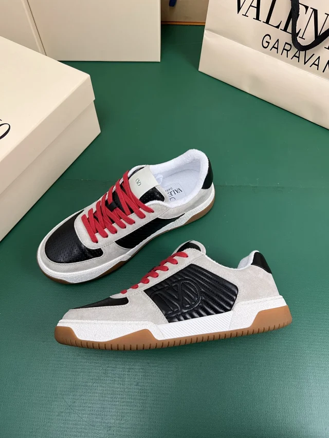 Valentino Garavani Sneakers Low-top VLogo side-panel product detail image 7