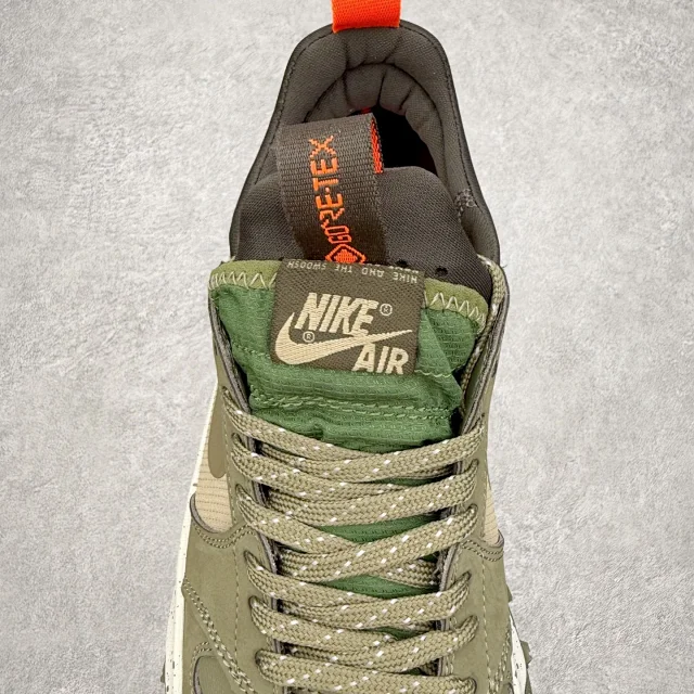 Nike Sneakers Low-Top Trail with Lug Outsole product detail image 14