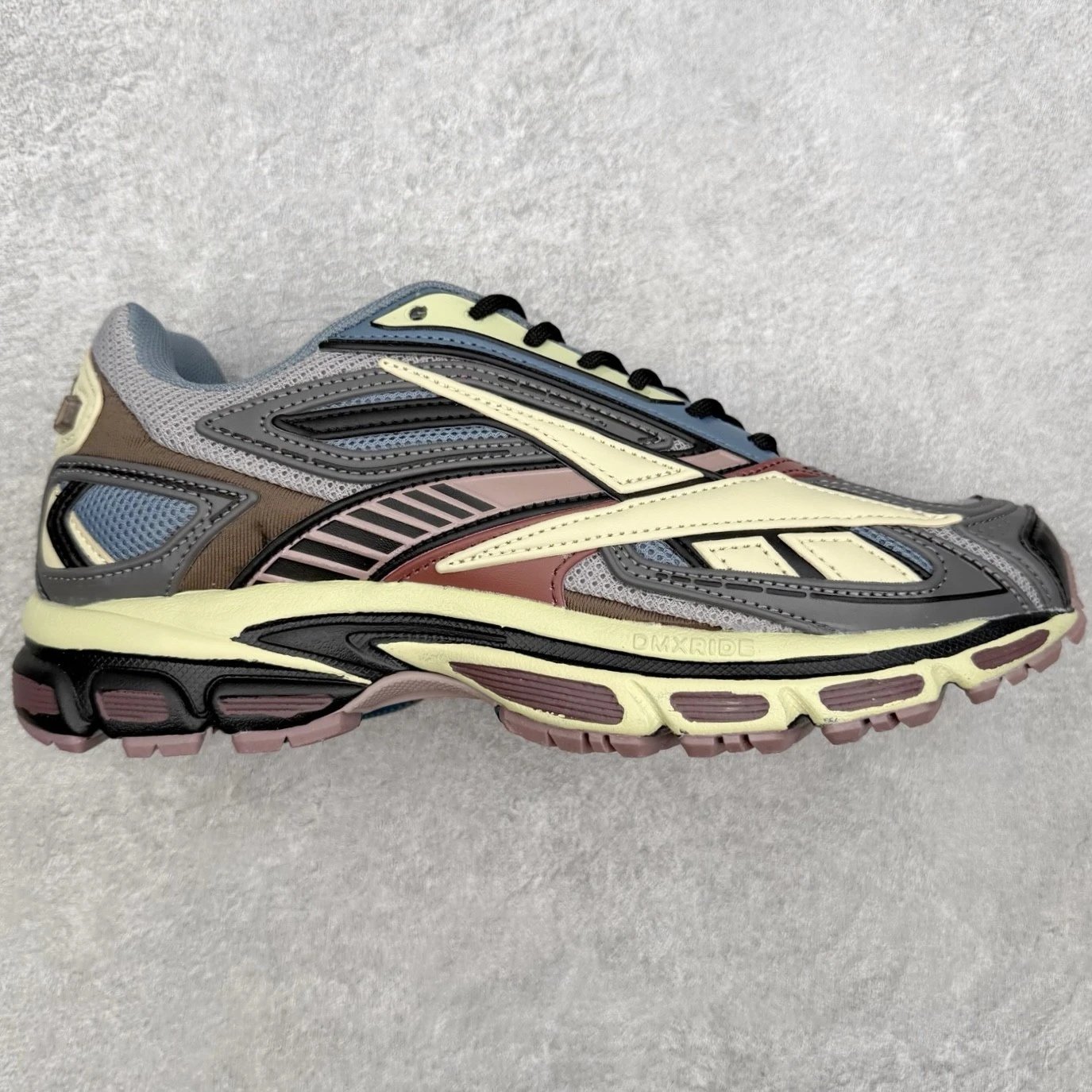 Reebok Sneakers Premier Road Ultra — Pink yellow ash