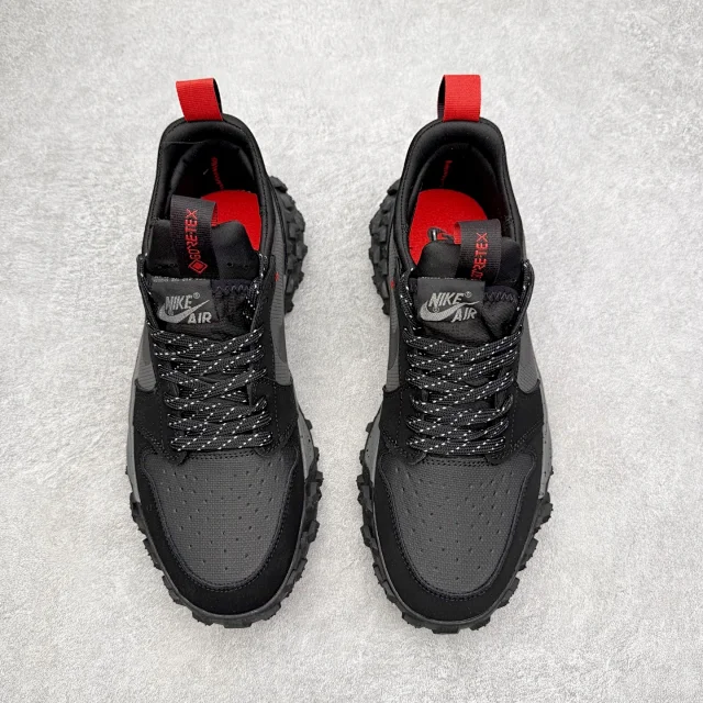 Nike Sneakers Low-Top Trail with Lug Outsole product detail image 2