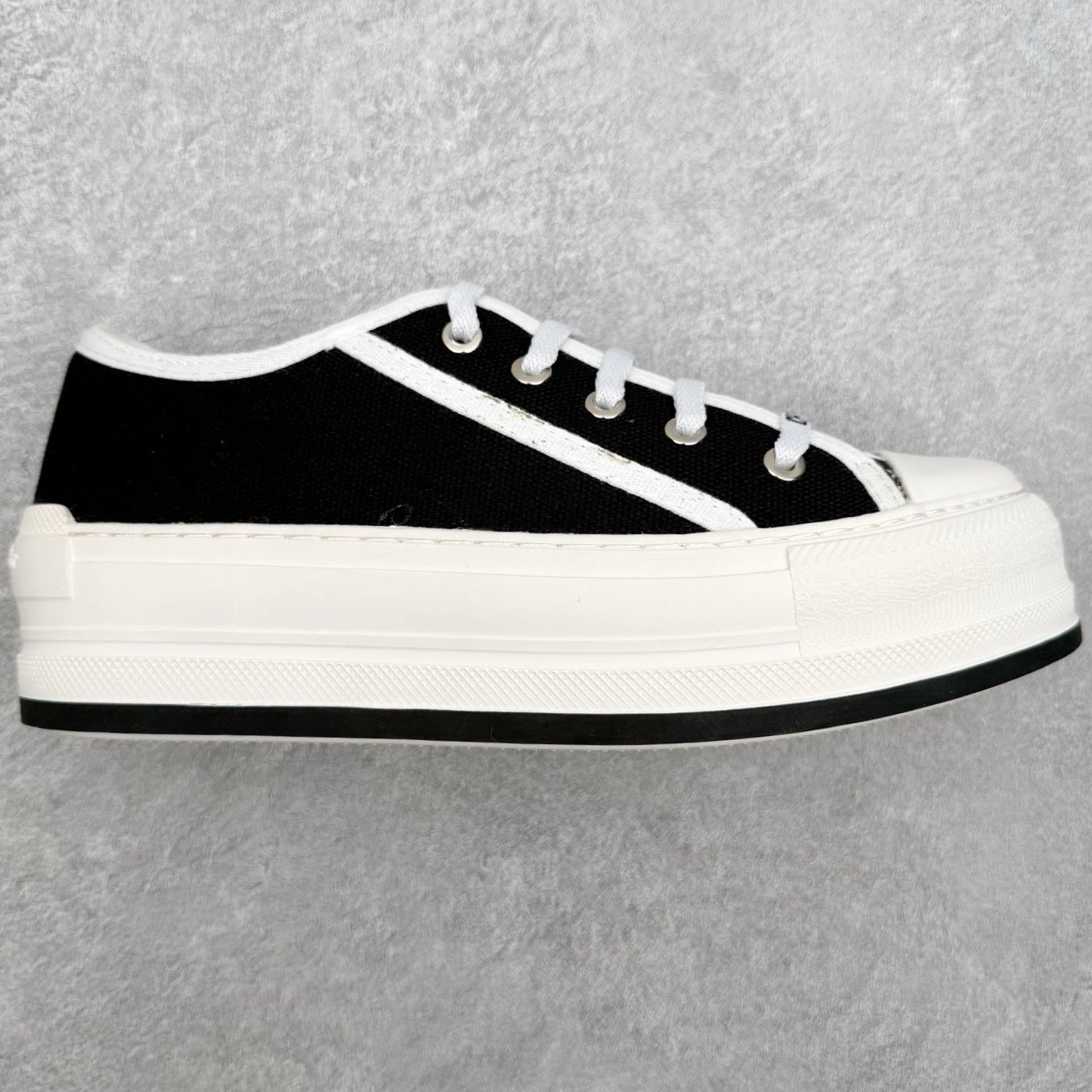 Dior Sneakers Low-Top Platform Canvas with Frayed Logo Strap — Black and white embroidery