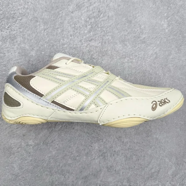 ASICS Sneakers Low-top thin-soled lace-up product detail image 1