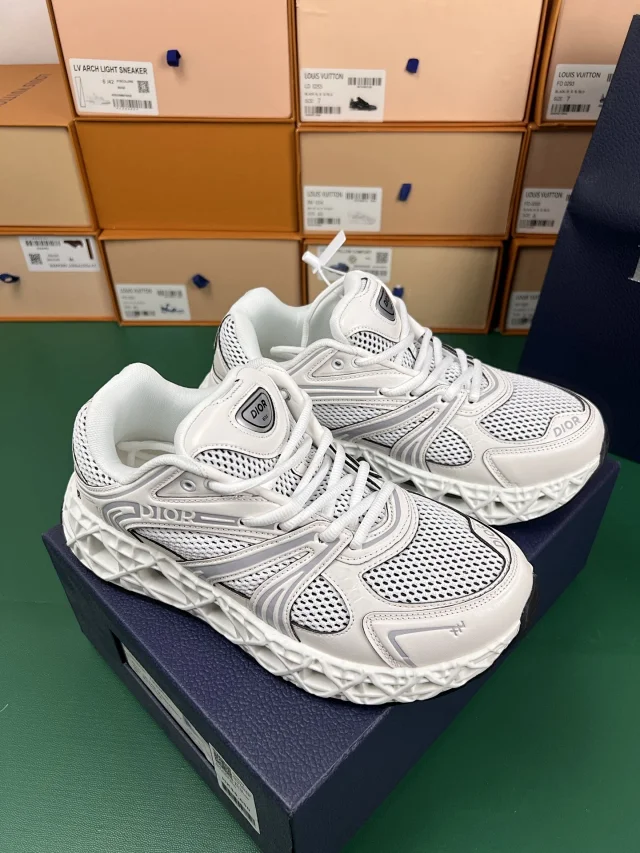 Dior Sneakers B35 Mesh product detail image 2