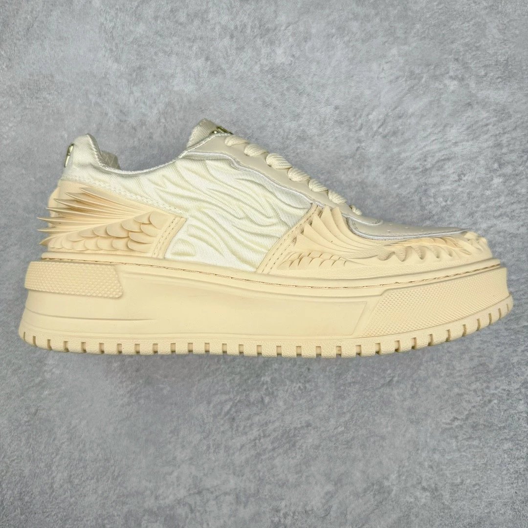 Shootbrand Sneakers Low-Top Wing-Embroidered Platform — rice white oxidation