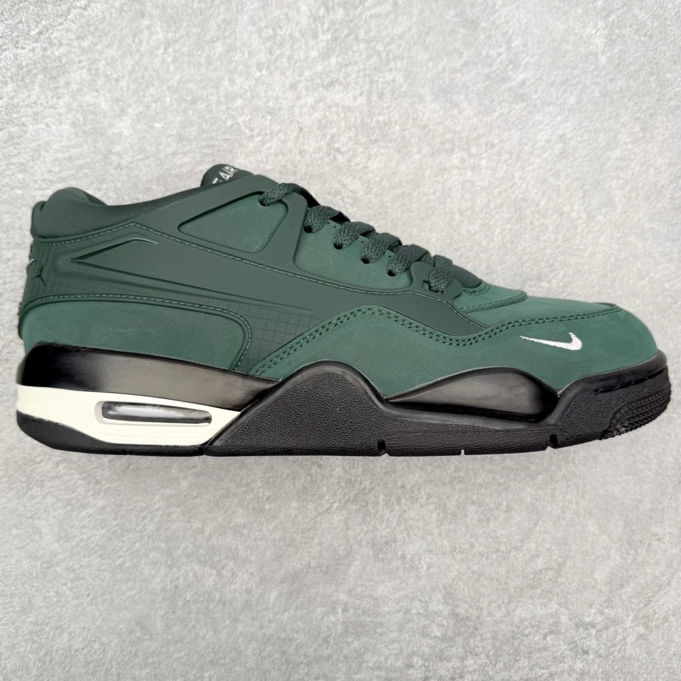 Nike Sneakers Air Jordan 4 RM — Green and black