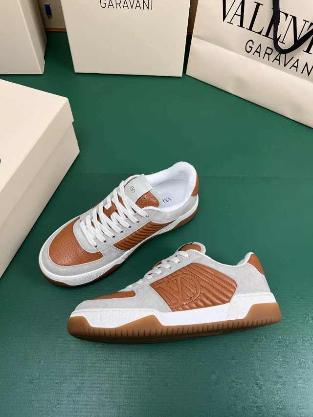 Valentino Garavani Sneakers Low-top VLogo side-panel product detail image 14