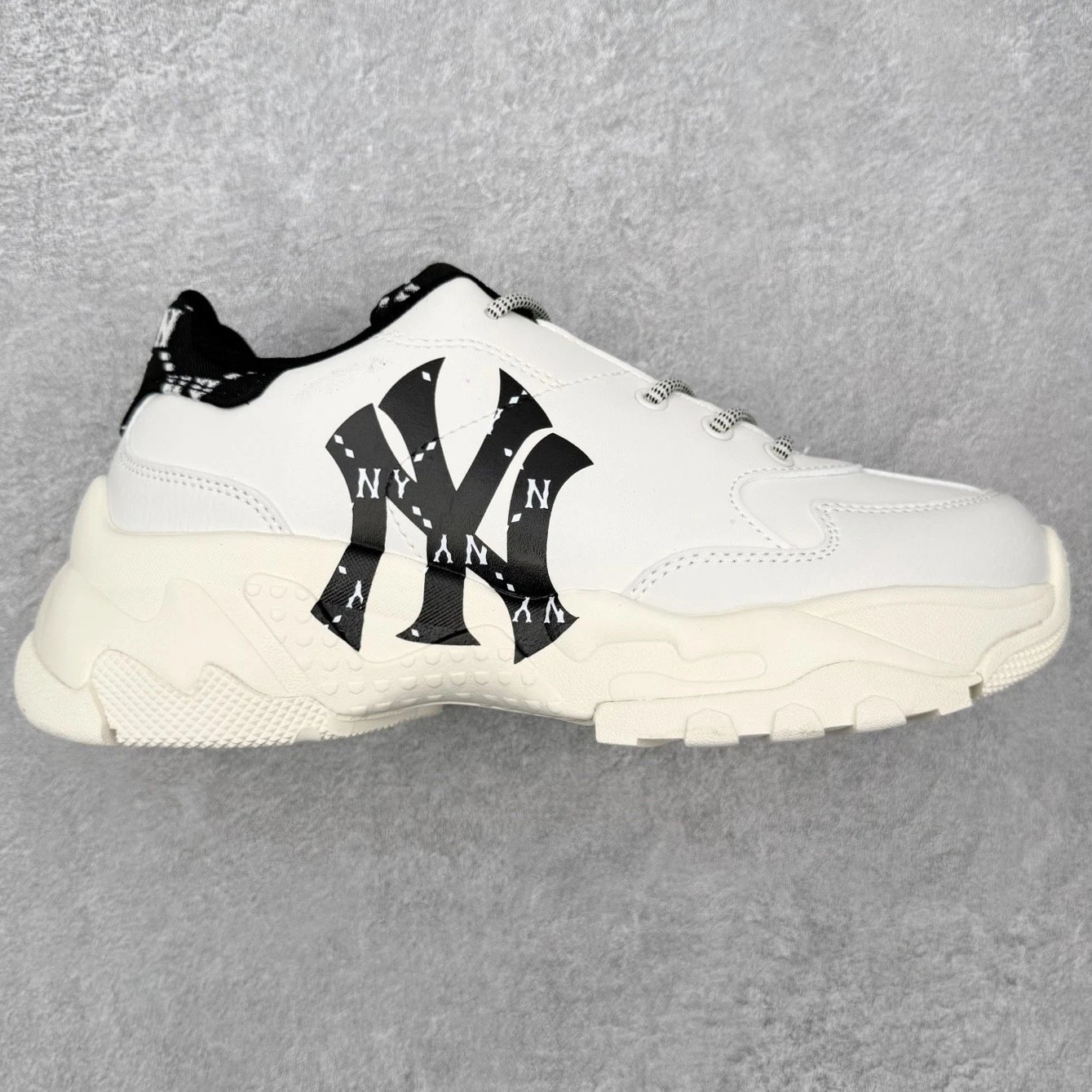 MLB Sneakers Low-Top Platform Baseball-Team Logo — Black and white height-increasing