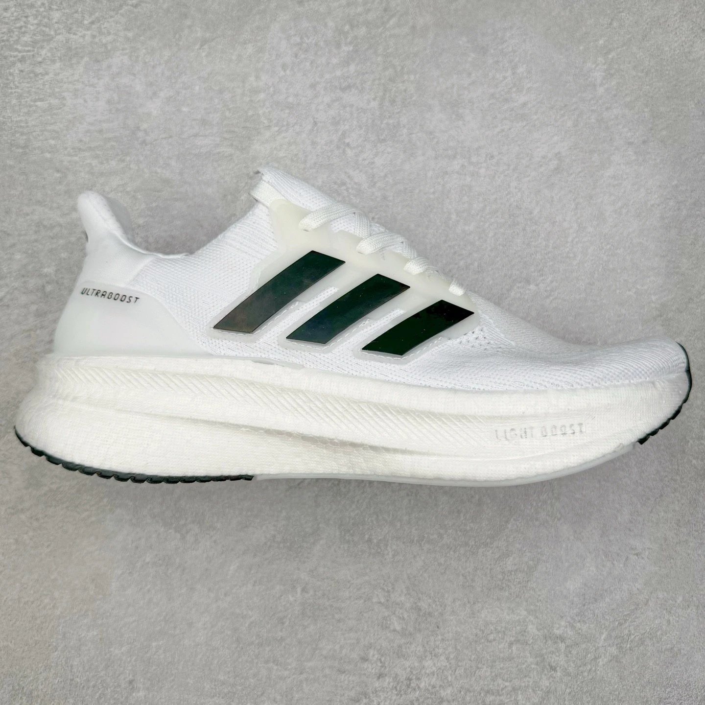 Adidas Sneakers Ultraboost 5X — Black and white