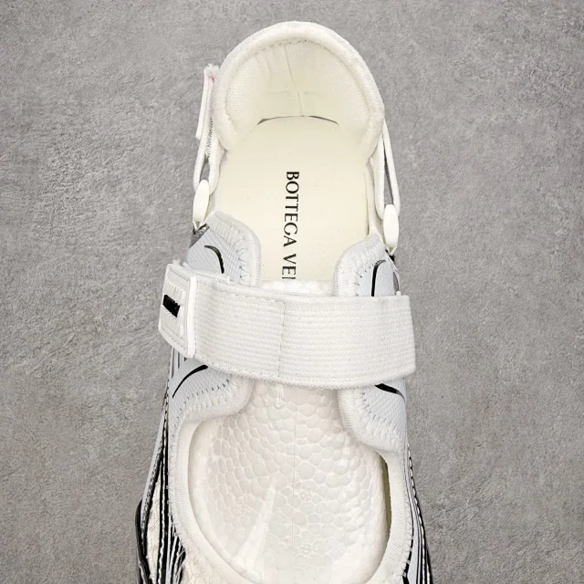 Bottega Veneta Casual Shoes Orbit Flash Velcro Mary Jane product detail image 14
