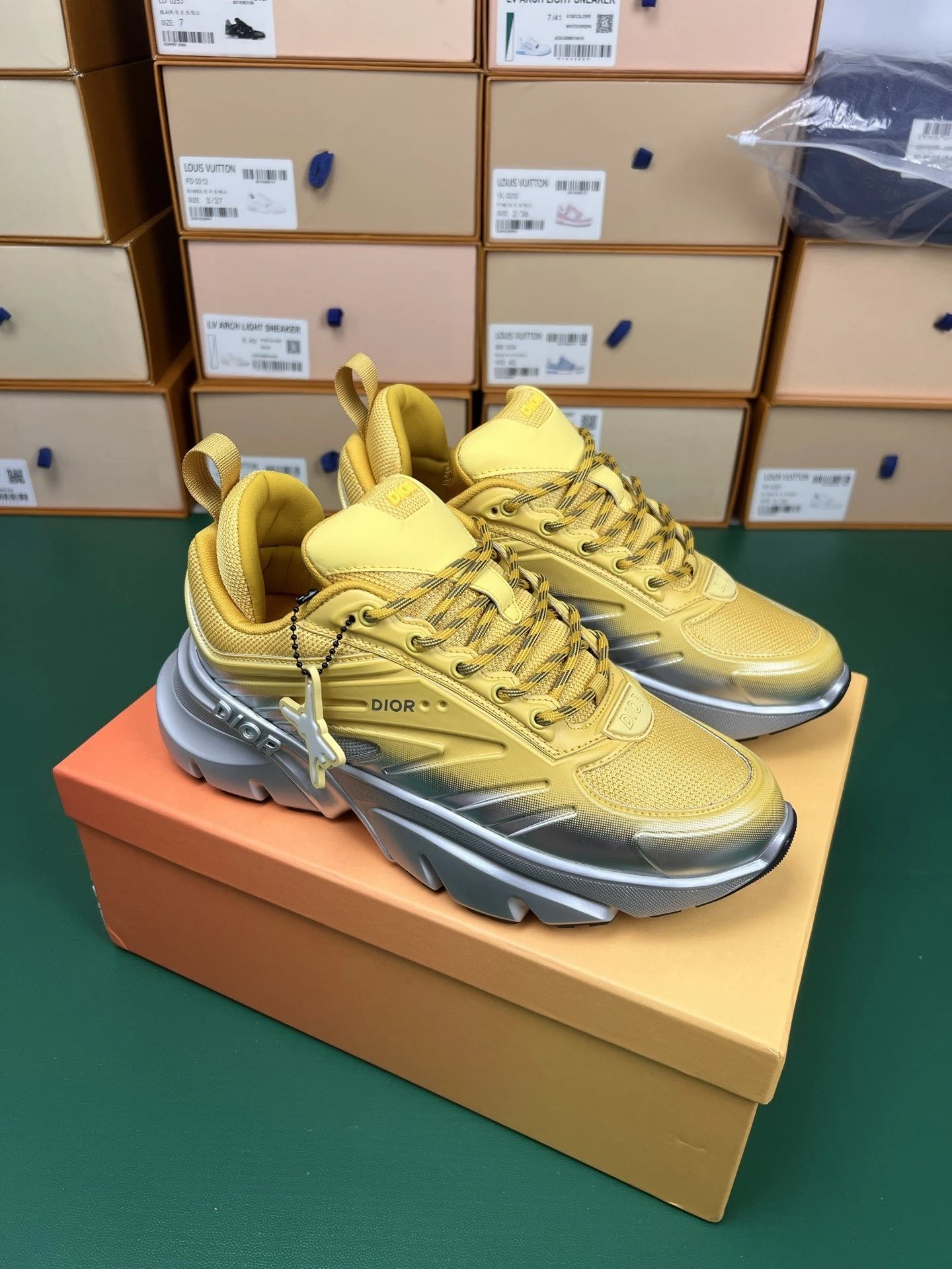 Dior Sneakers Chunky Metallic-Effect Lace-Up — Yellow