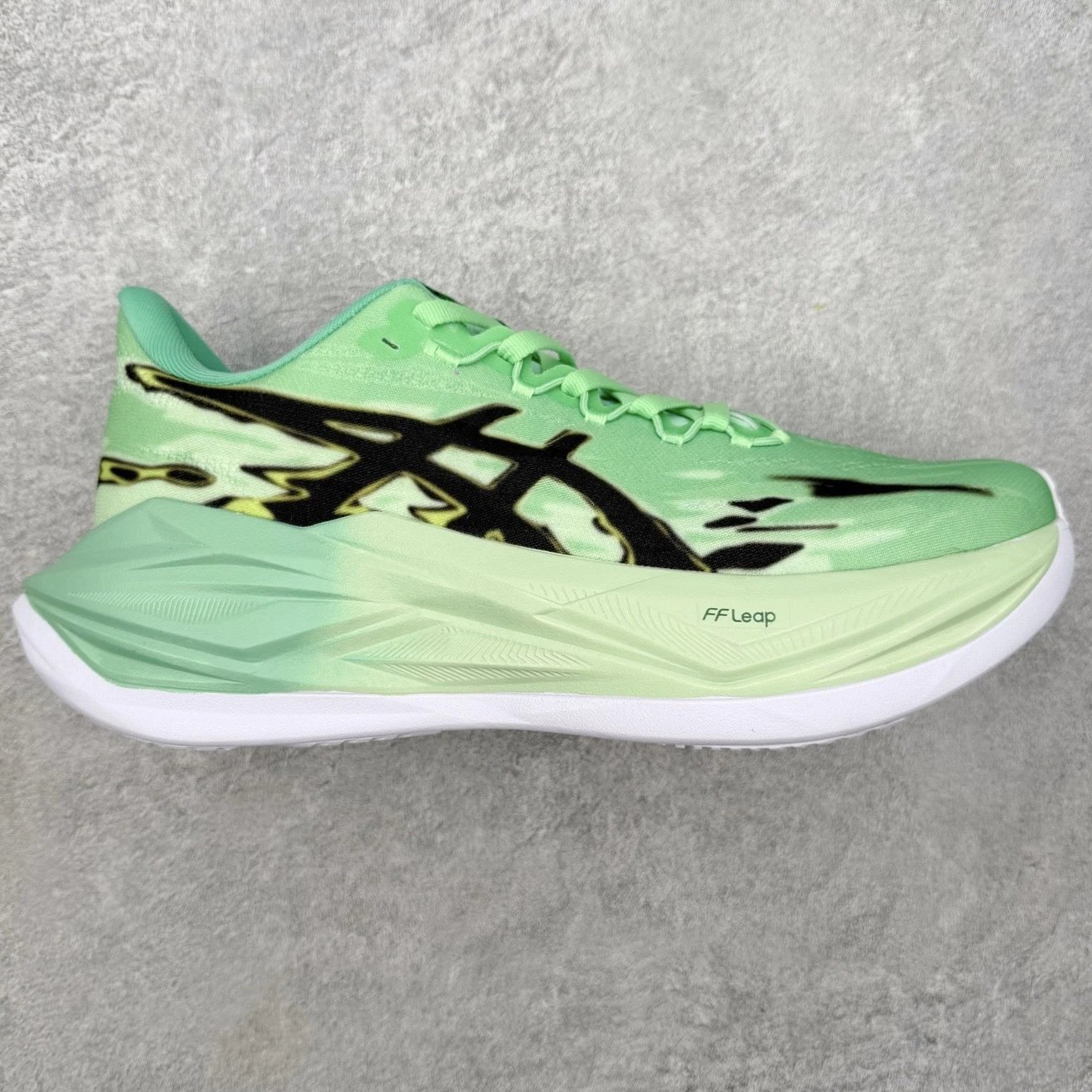 ASICS Sneakers SUPERBLAST 3 — Green and black