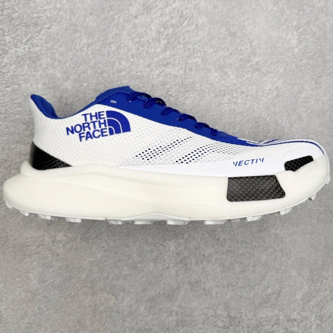 The North Face Sneakers Vectiv Enduris 4 trail running shoes — White and blue