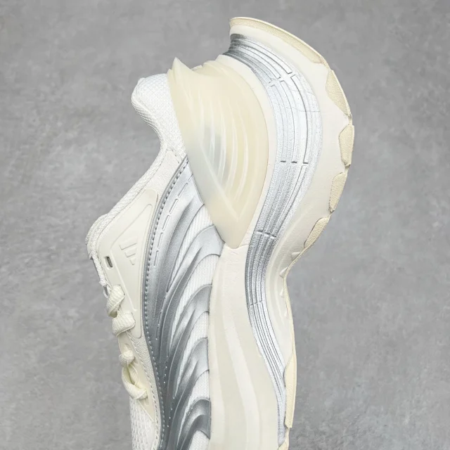 adidas Sneakers XLG MTW product detail image 25