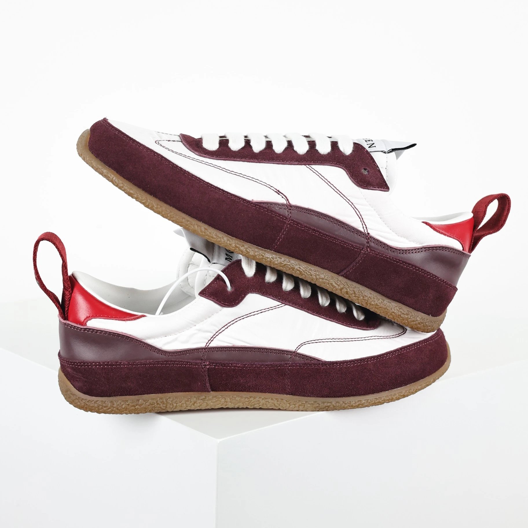 Alexander McQueen Sneakers Low-Top Nylon and Suede with Rear Pull Tabs — Dark red