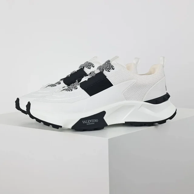 Valentino Garavani Sneakers Freedots product detail image 19