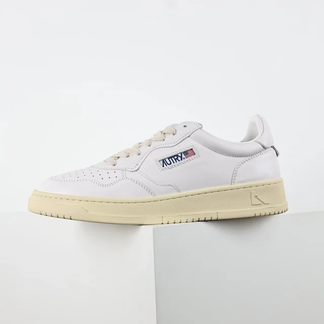 Autry Sneakers Medalist low-top leather product detail image 9