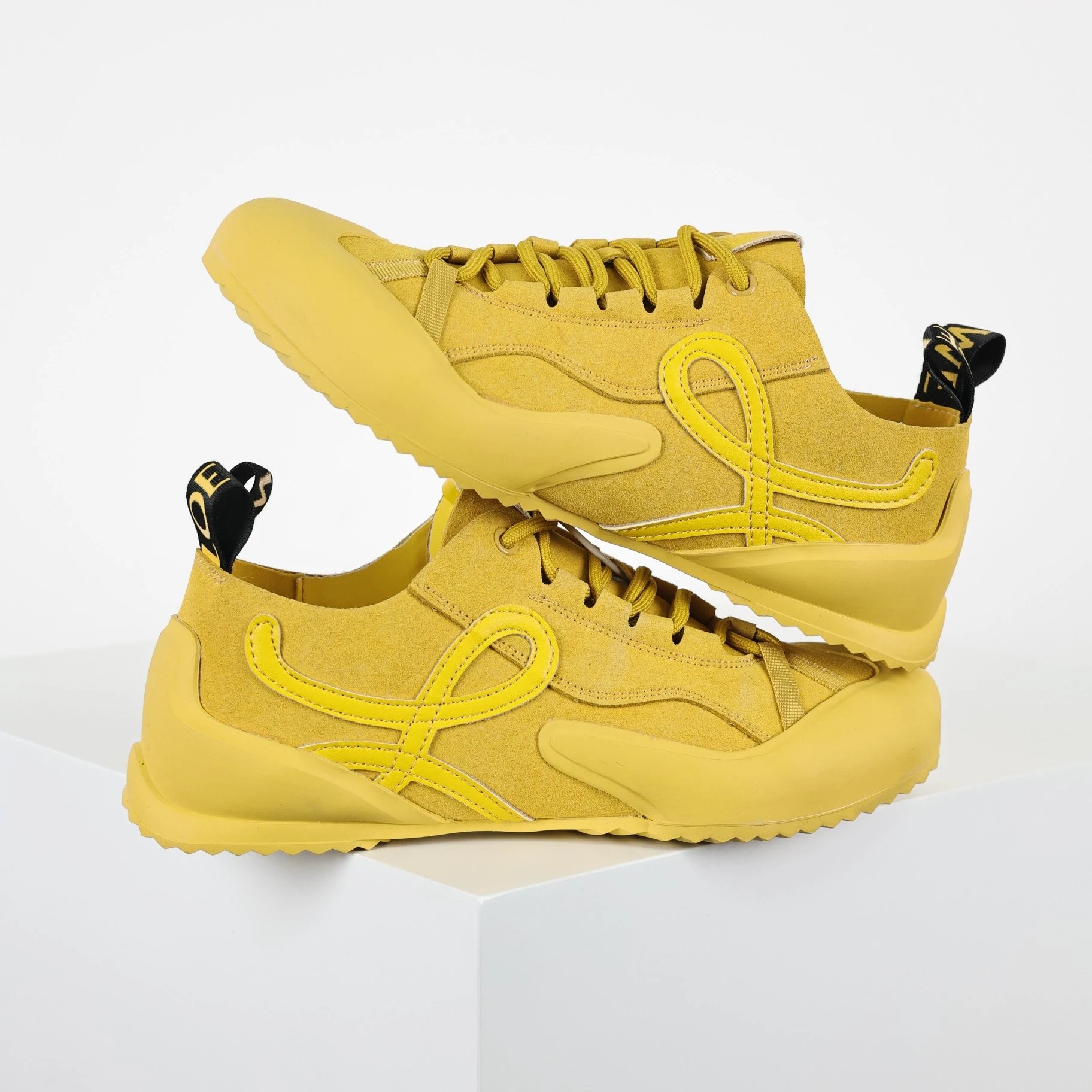 Loewe Sneakers Low-top suede lace-up with logo appliqué — Yellow
