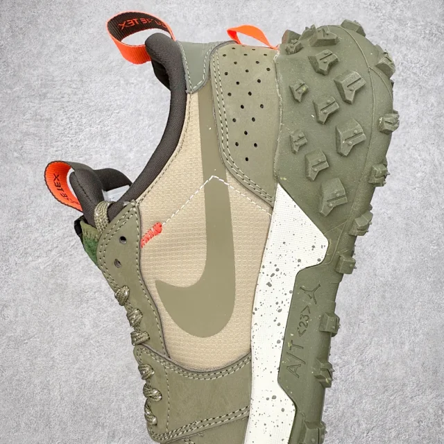 Nike Sneakers Low-Top Trail with Lug Outsole product detail image 16