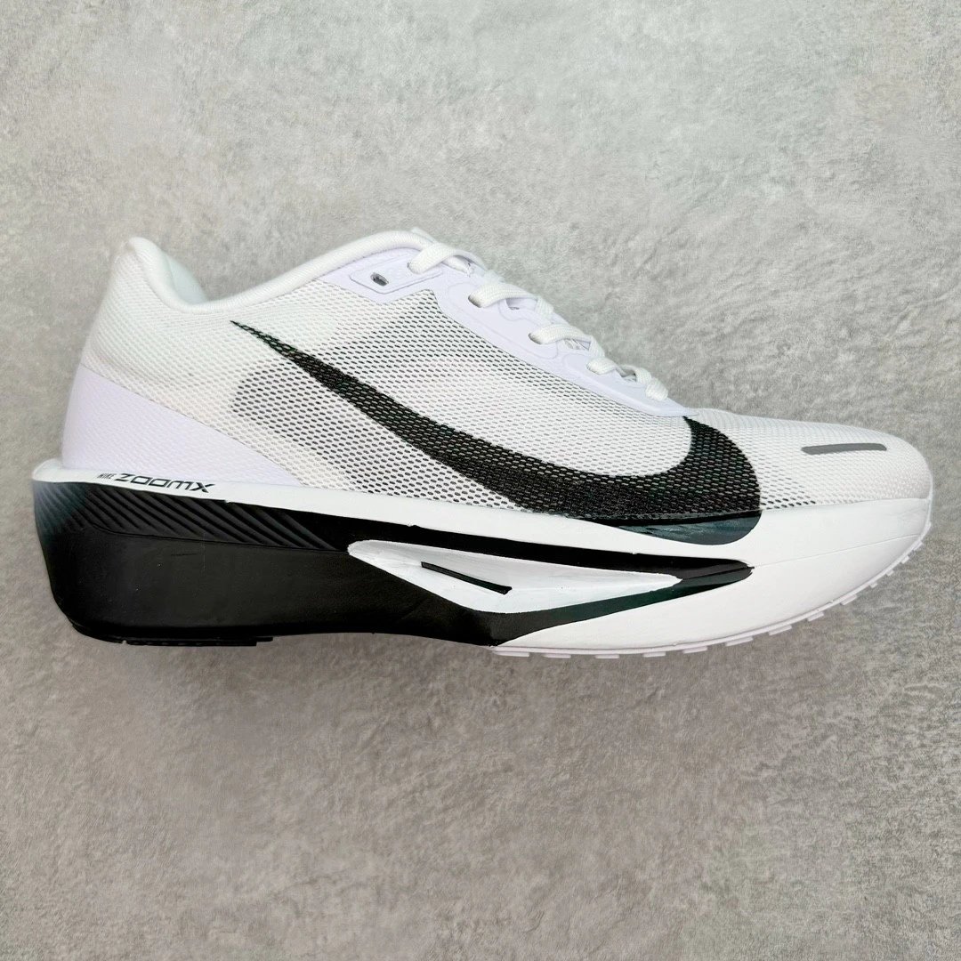 Nike Sneakers Zoom Fly 6 — Black and white
