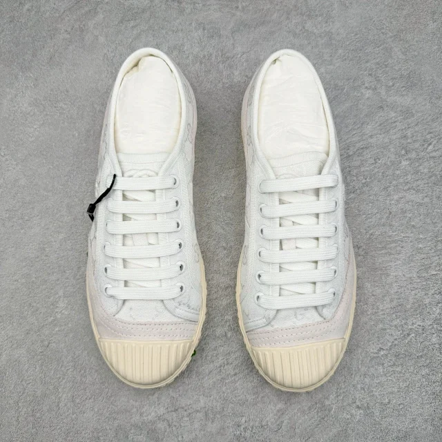Gucci Sneakers Low-Top GG Canvas product detail image 2