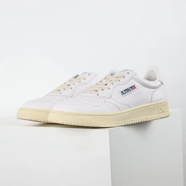 Autry Sneakers Medalist low-top leather product detail image 1