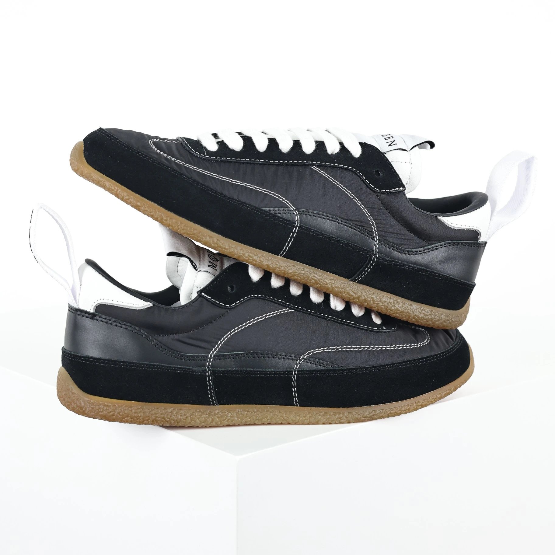 Alexander McQueen Sneakers Low-Top Nylon and Suede with Rear Pull Tabs — Black