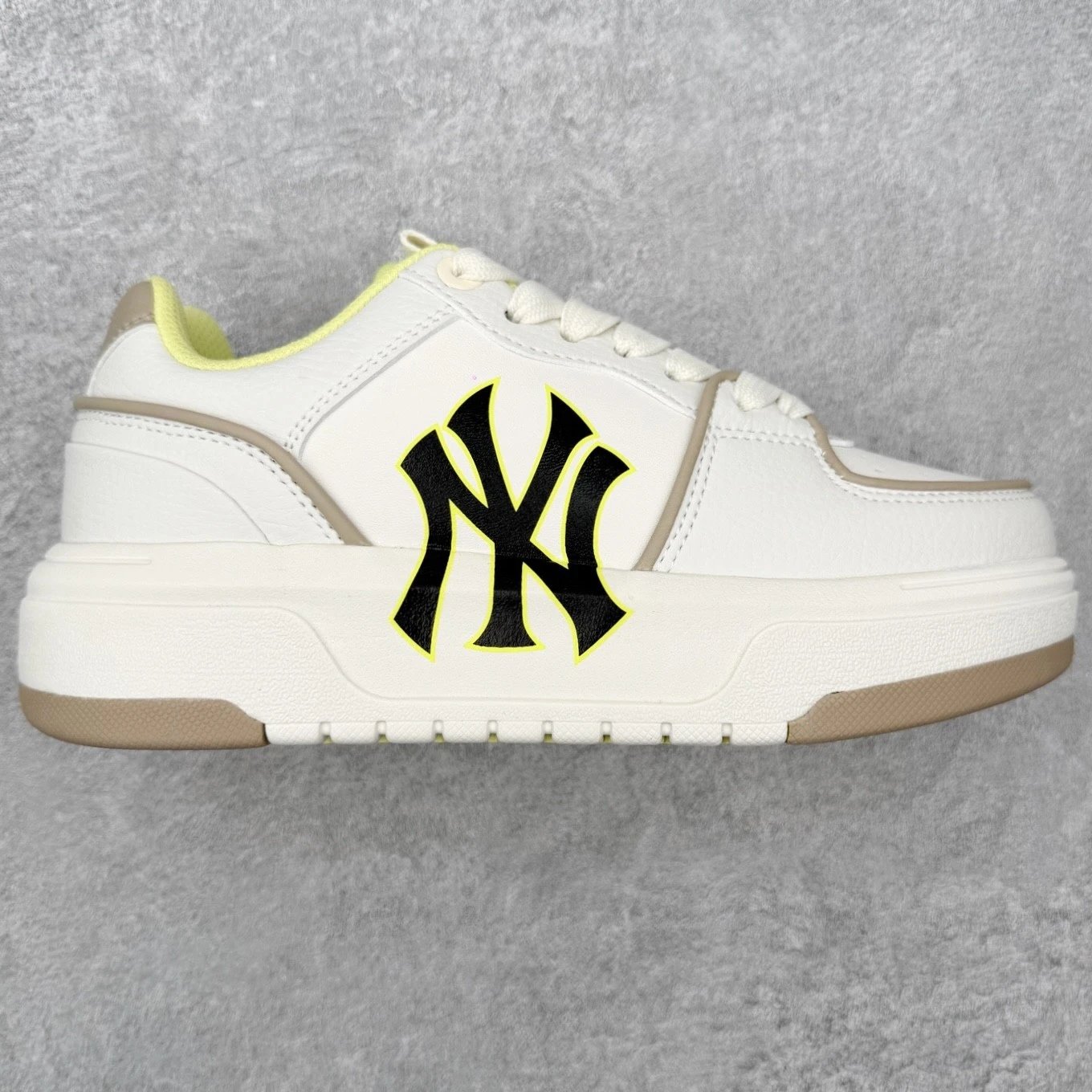MLB Sneakers Low-Top Platform Baseball-Team Logo — White, brown, and yellow