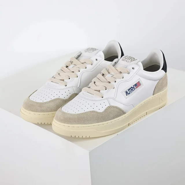 Autry Sneakers Medalist low-top leather product detail image 56