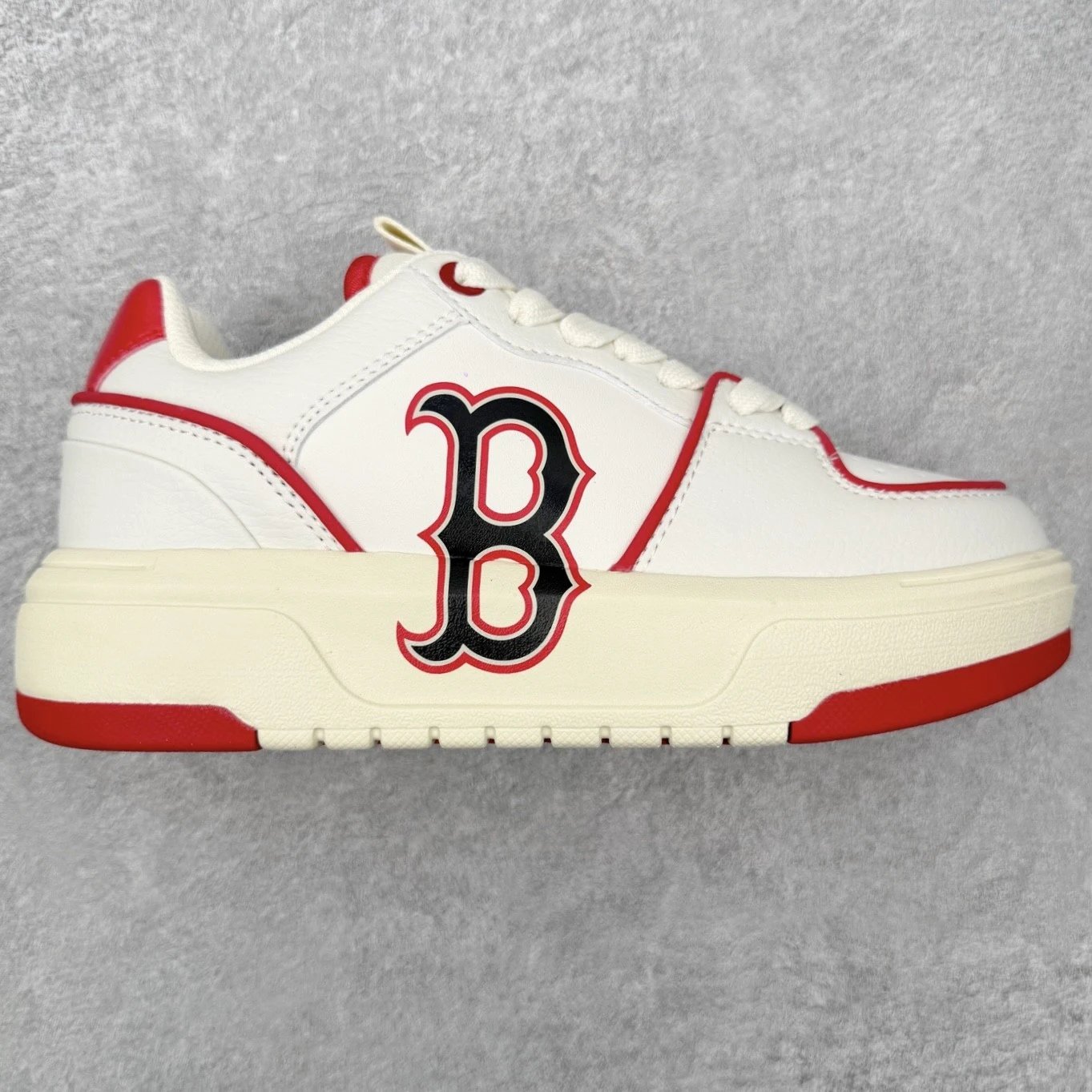 MLB Sneakers Low-Top Platform Baseball-Team Logo — White and red