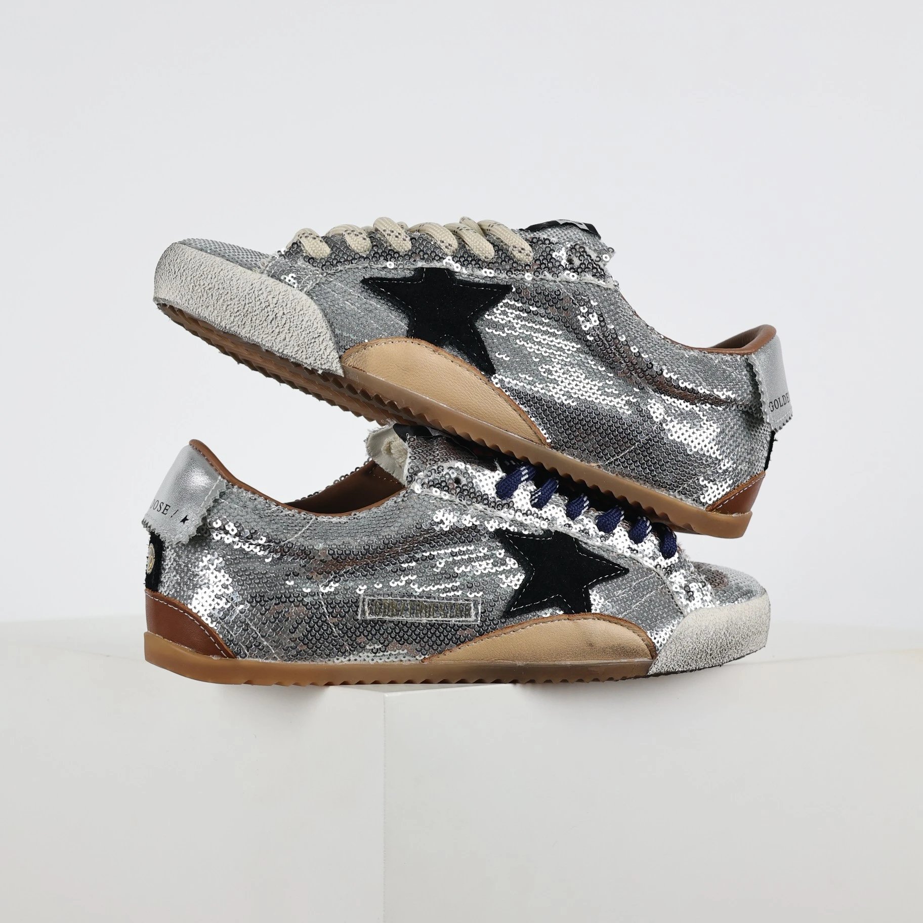 Golden Goose Sneakers True Star low-top star-appliqué — Silver sequins