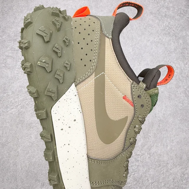 Nike Sneakers Low-Top Trail with Lug Outsole product detail image 15