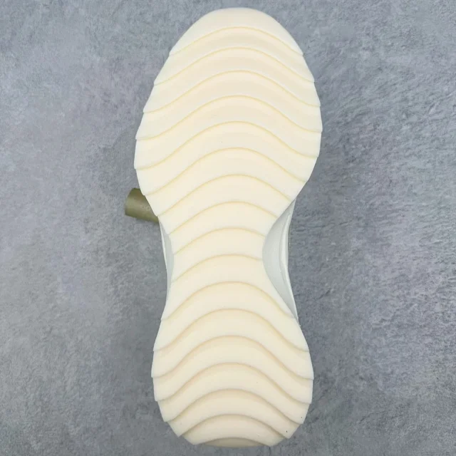 Adidas Sneakers Low-Top Three-Stripe Platform product detail image 27