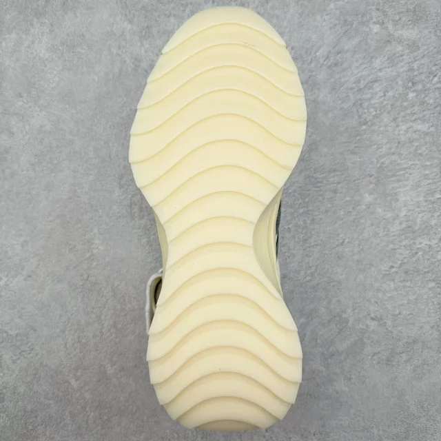 Adidas Sneakers Low-Top Three-Stripe Platform product detail image 9