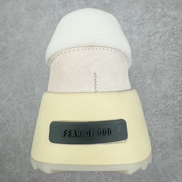 Adidas Sneakers Low-Top Three-Stripe Platform product detail image 8