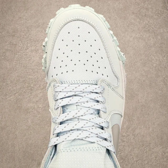 Nike Sneakers Low-Top Trail with Lug Outsole product detail image 22