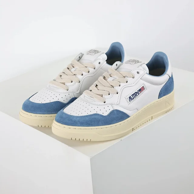Autry Sneakers Medalist low-top leather product detail image 38