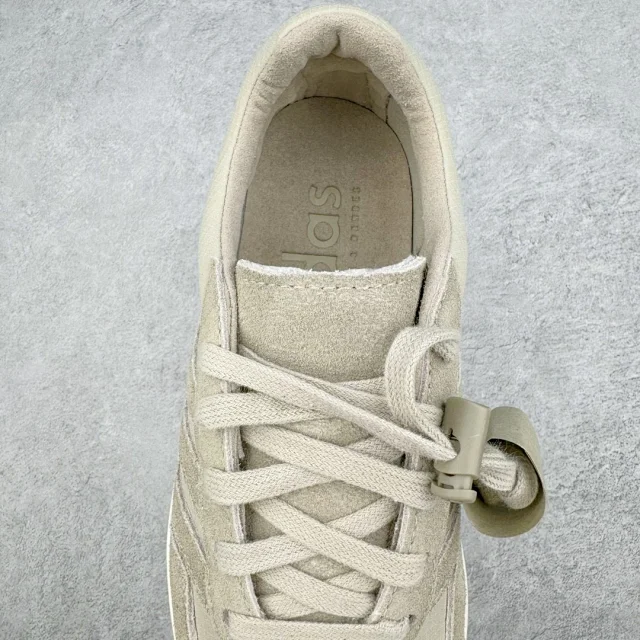 Adidas Sneakers Low-Top Three-Stripe Platform product detail image 23