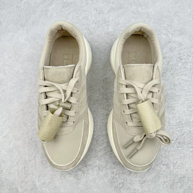 Adidas Sneakers Low-Top Three-Stripe Platform product detail image 20