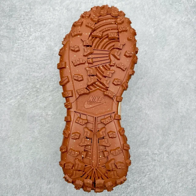Nike Sneakers Low-Top Trail with Lug Outsole product detail image 45