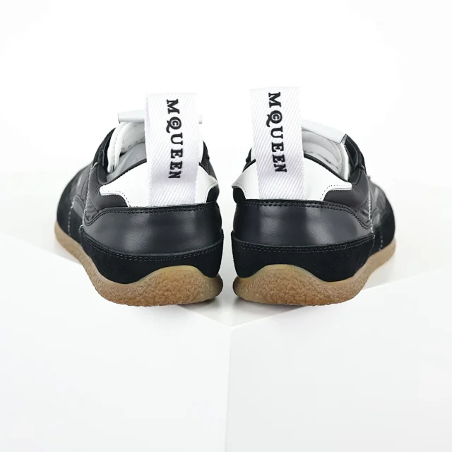 Alexander McQueen Sneakers Low-Top Nylon and Suede with Rear Pull Tabs product detail image 26