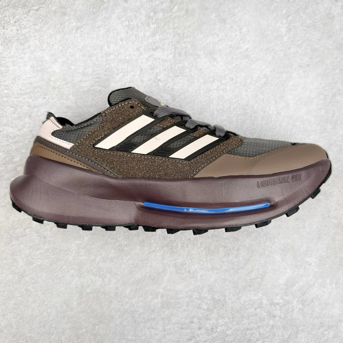 Unbranded Sneakers Low-top thick-soled with three-stripe side panels — Brown