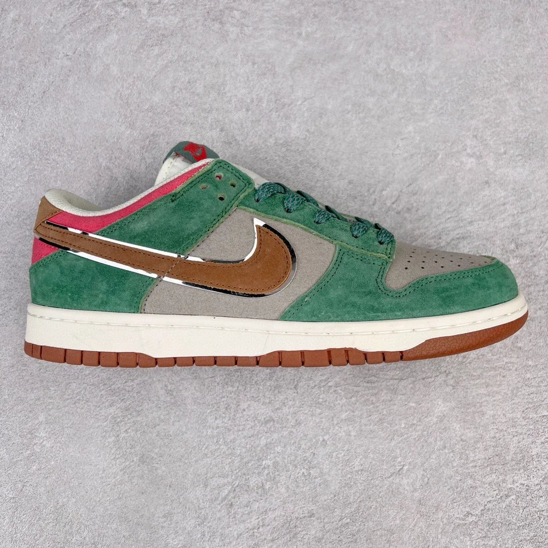 Nike Sneakers Dunk Low — Green