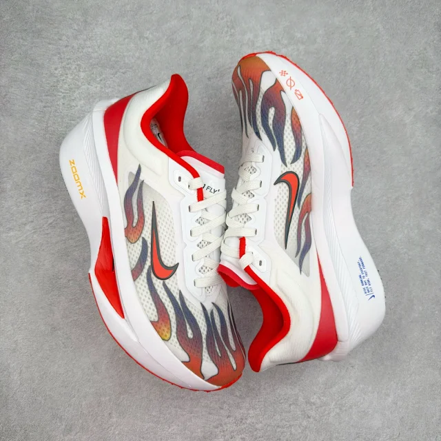Nike Sneakers ZoomX low-top running with mesh upper and thick foam sole product detail image 48
